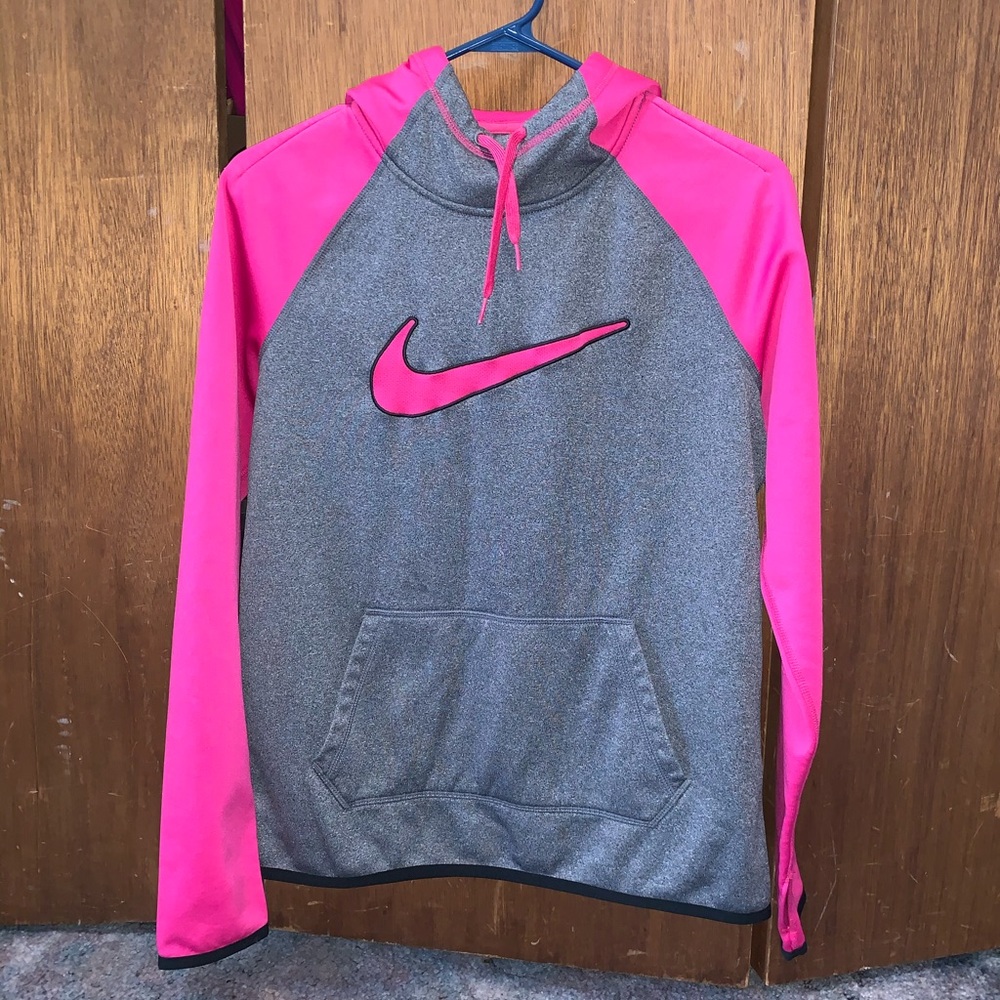 Women’s Nike Sweatshirt